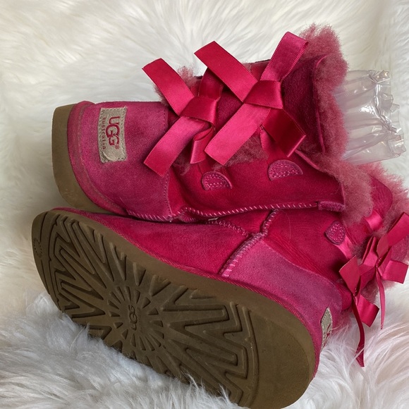 UGG but #3 - Picture 6 of 11